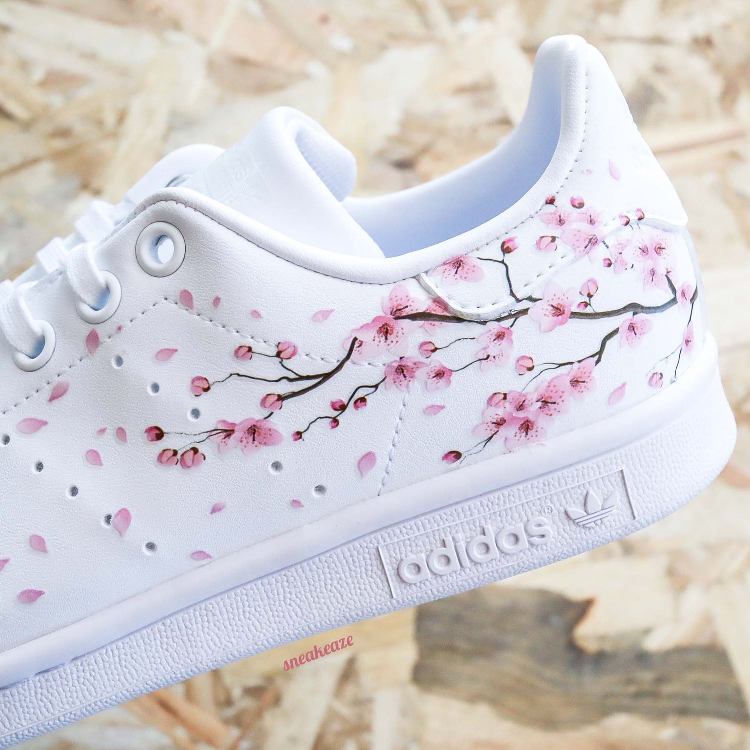 baskets adidas stan smith custom sakura cherry blossom pastel sneakers skz sneakeaze
