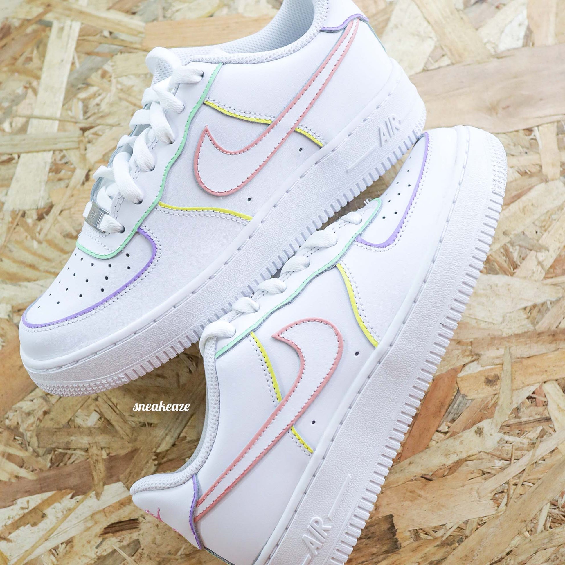 Outline - Air Force 1 custom - SNEAKEAZE CUSTOMS