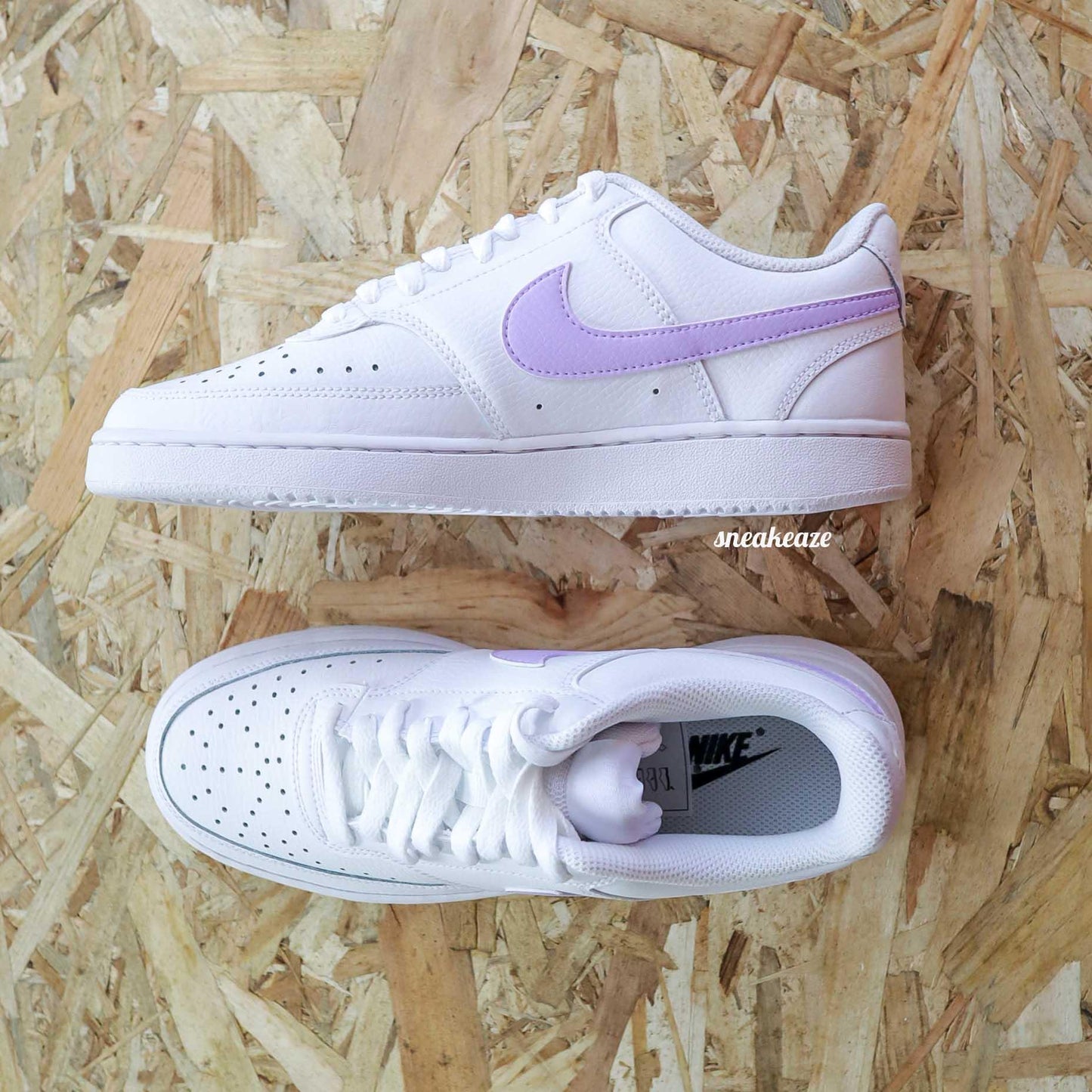 Baskets NIke court vision custom color swoosh lila pastel sneakeaze customs skz