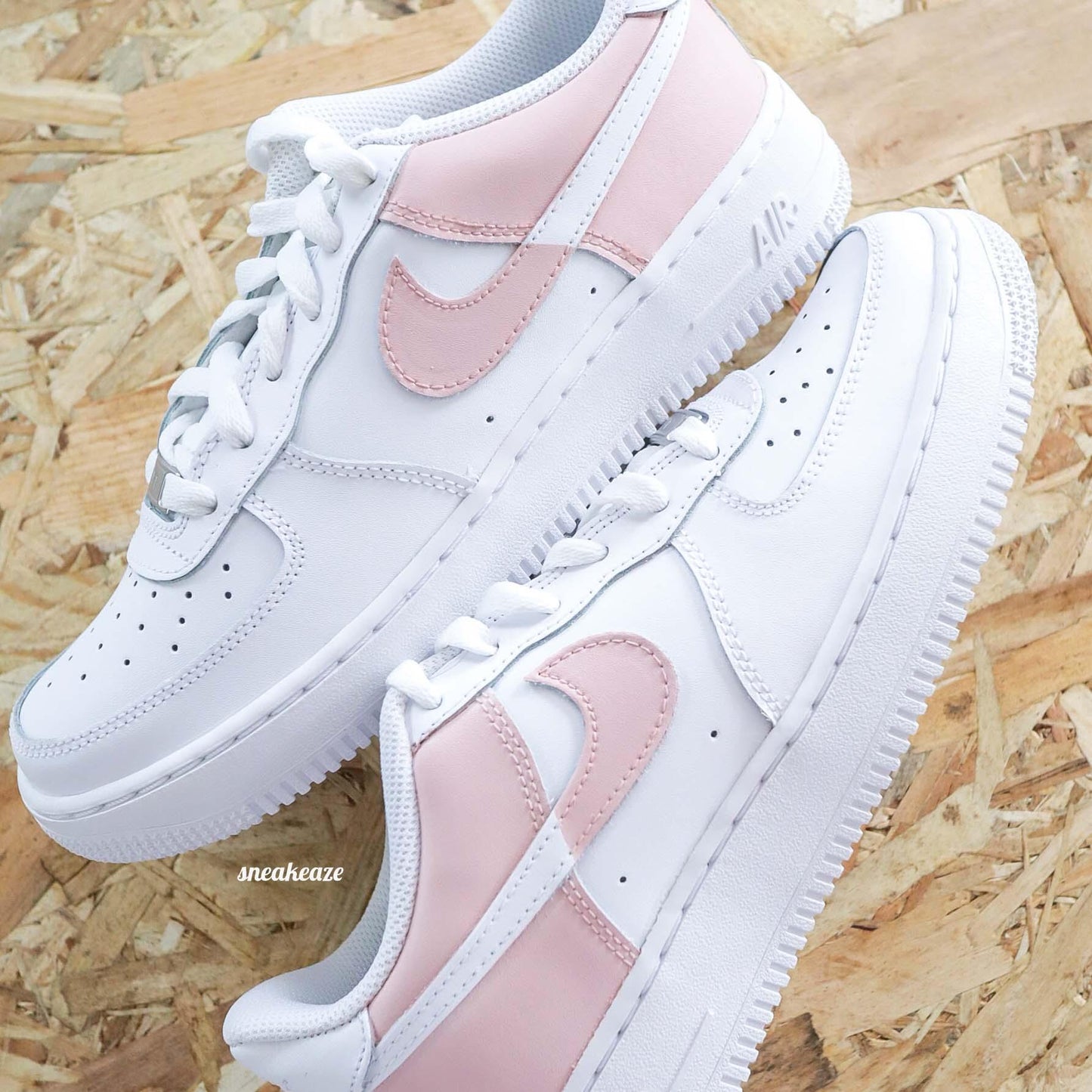 Baskets Air force 1 customs pastel reverse sneakeaze skz custom