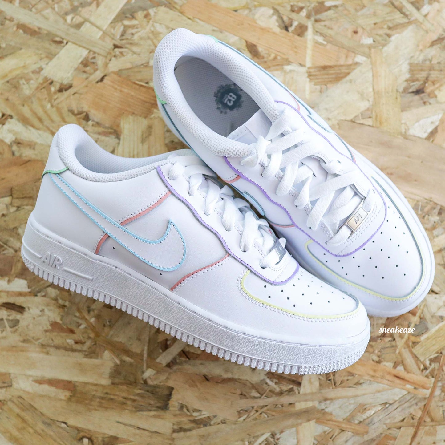 Basket nike Air force 1 custom outline pastel sneakeaze custom skz