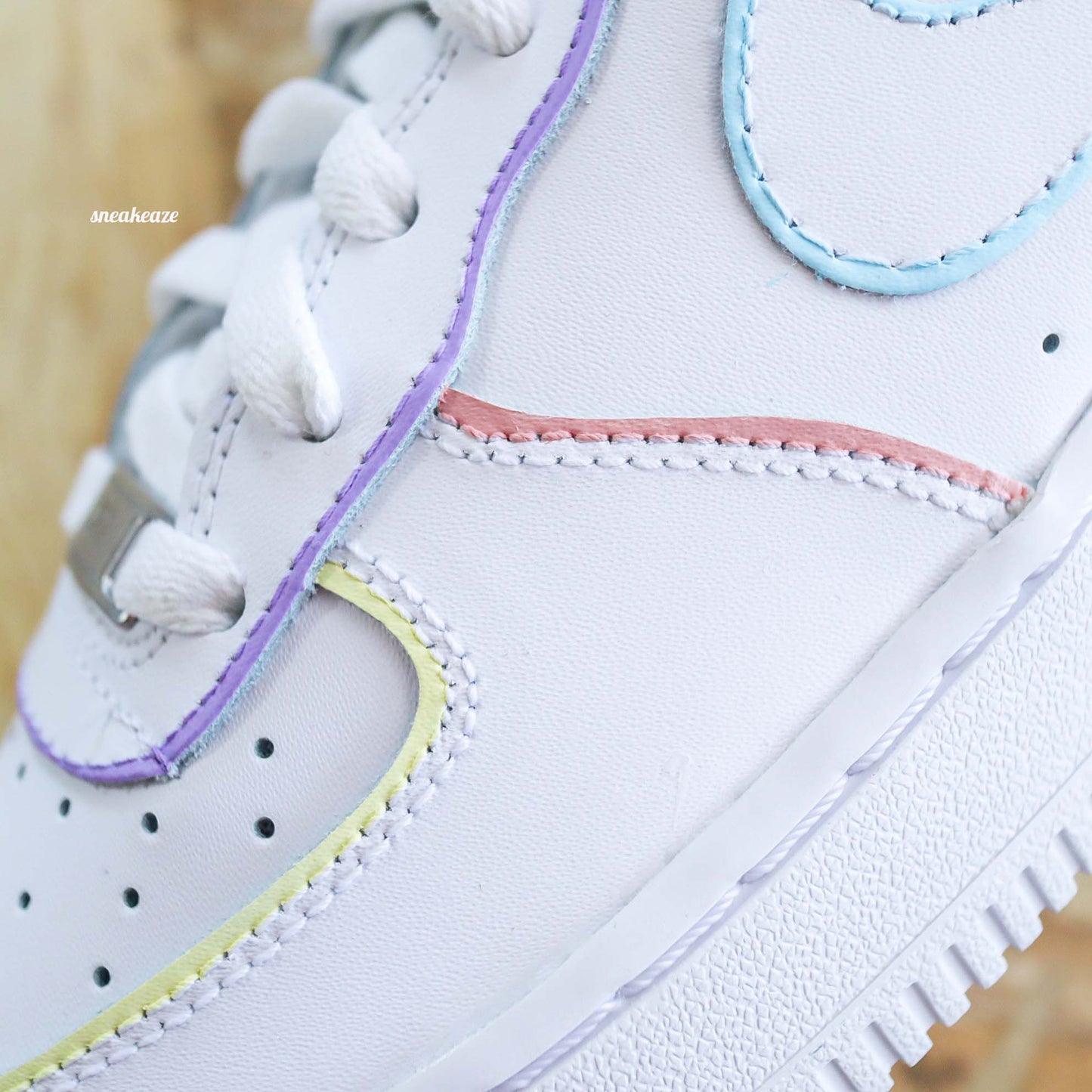 Basket nike Air force 1 custom outline pastel sneakeaze custom skz