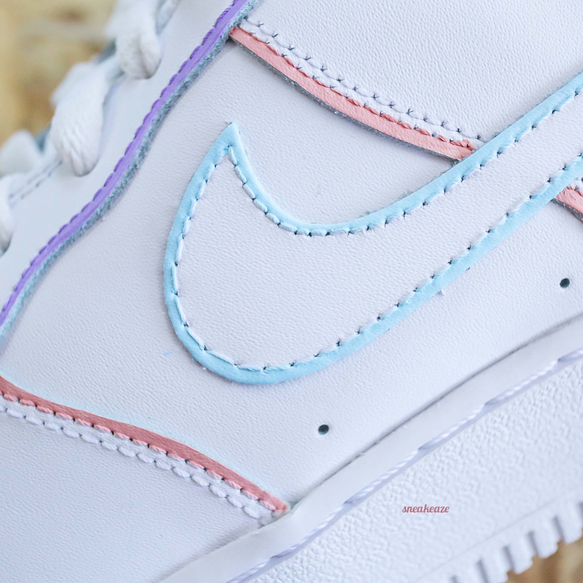 Basket nike Air force 1 custom outline pastel sneakeaze custom skz