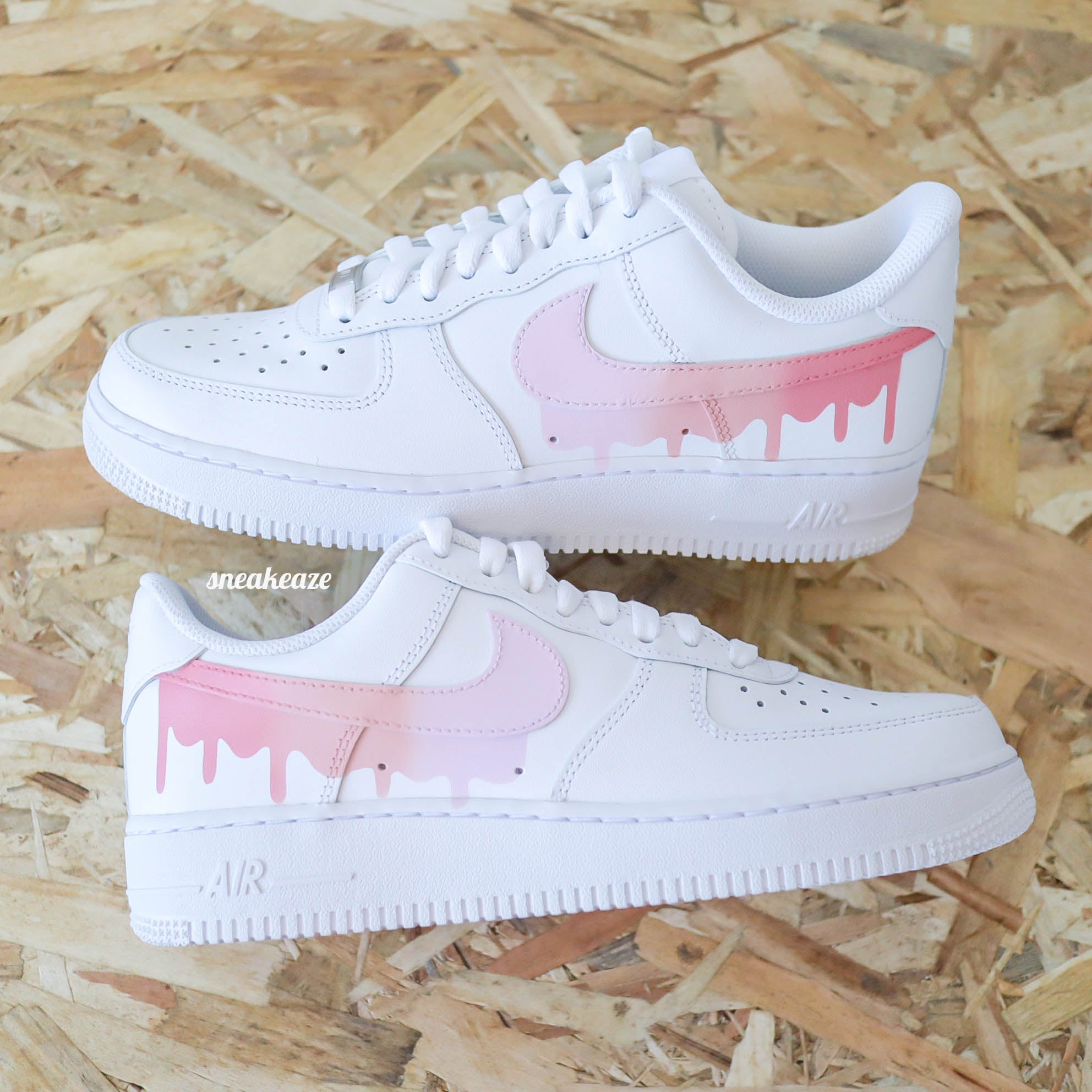 Nike Air Force 1 custom Drip degrade rose chaussures peintes a la main sur mesure pour femme et homme SNEAKEAZE CUSTOMS