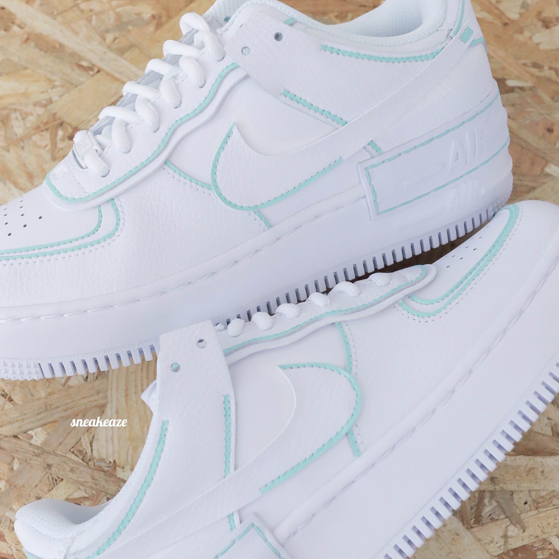  Nike Air Force 1 Custom outline - Air Force One pour femme sneakers custom Baskets personnalisées air force pastel
