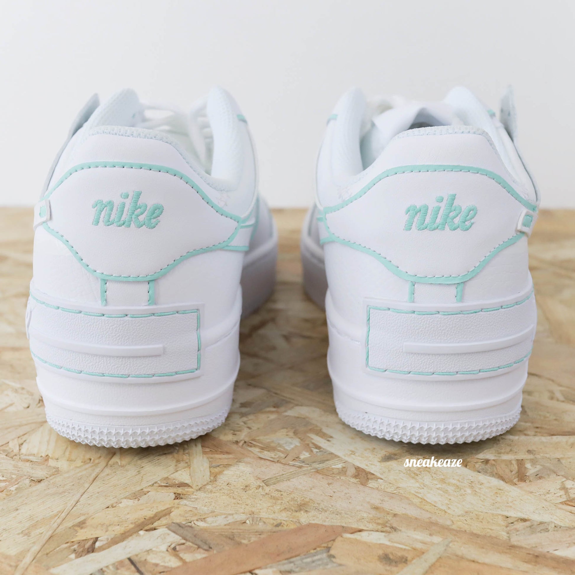  Nike Air Force 1 Custom outline - Air Force One pour femme sneakers custom Baskets personnalisées air force pastel
